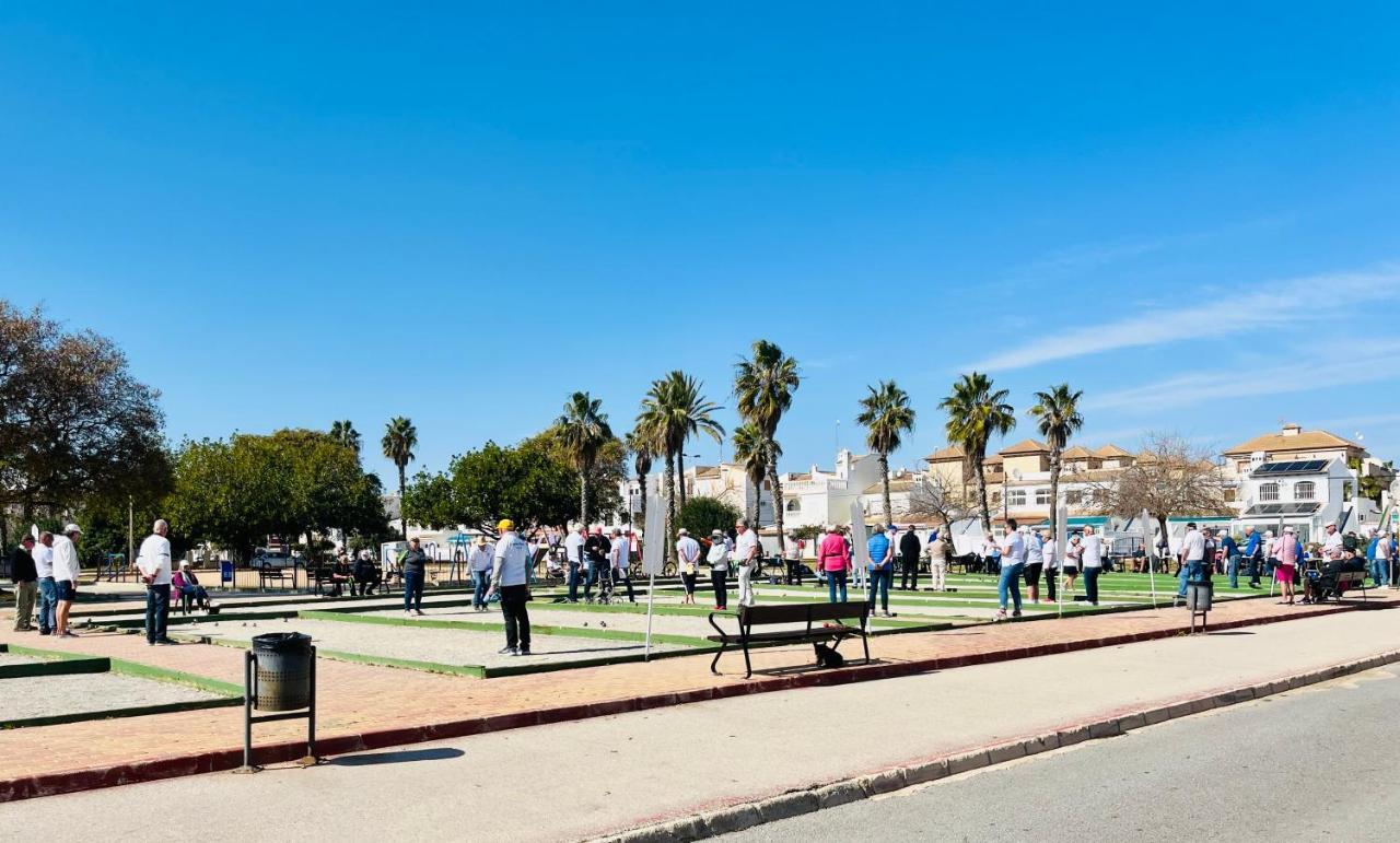 Sunny Bungalow Near The Sea And Petanque Field Apartment Torrevieja Exterior photo
